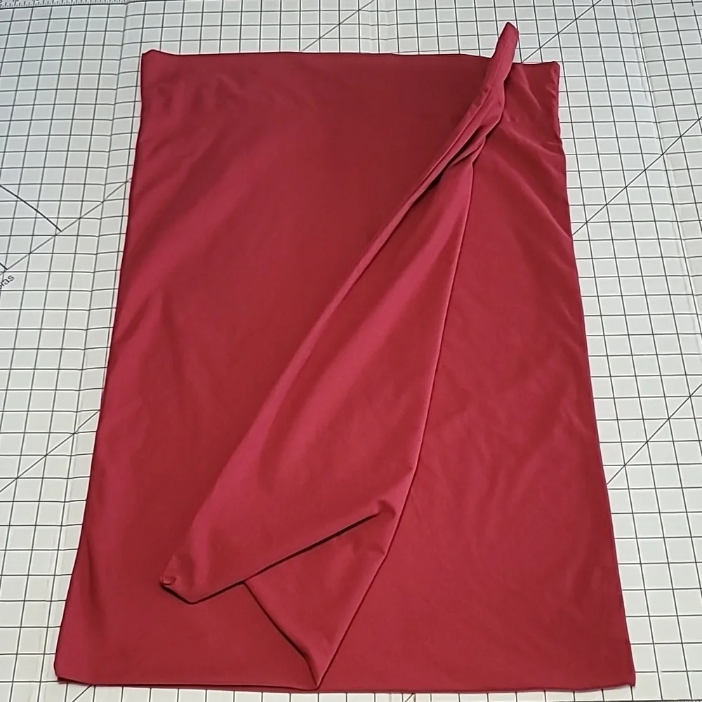 2 MIcrofiber Brick Red Pillowcases / Gently Preloved, ‎ Pillow Covers